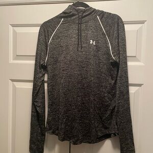 Under Armour Black and Gray thin Pullover